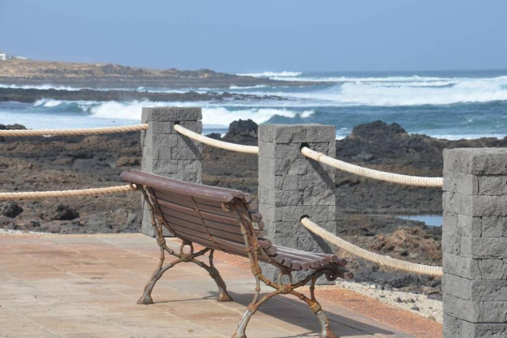 Lanzarote Famara Beach 外观 照片